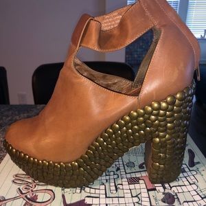 Jeffrey Campbell platform bootie sz 9